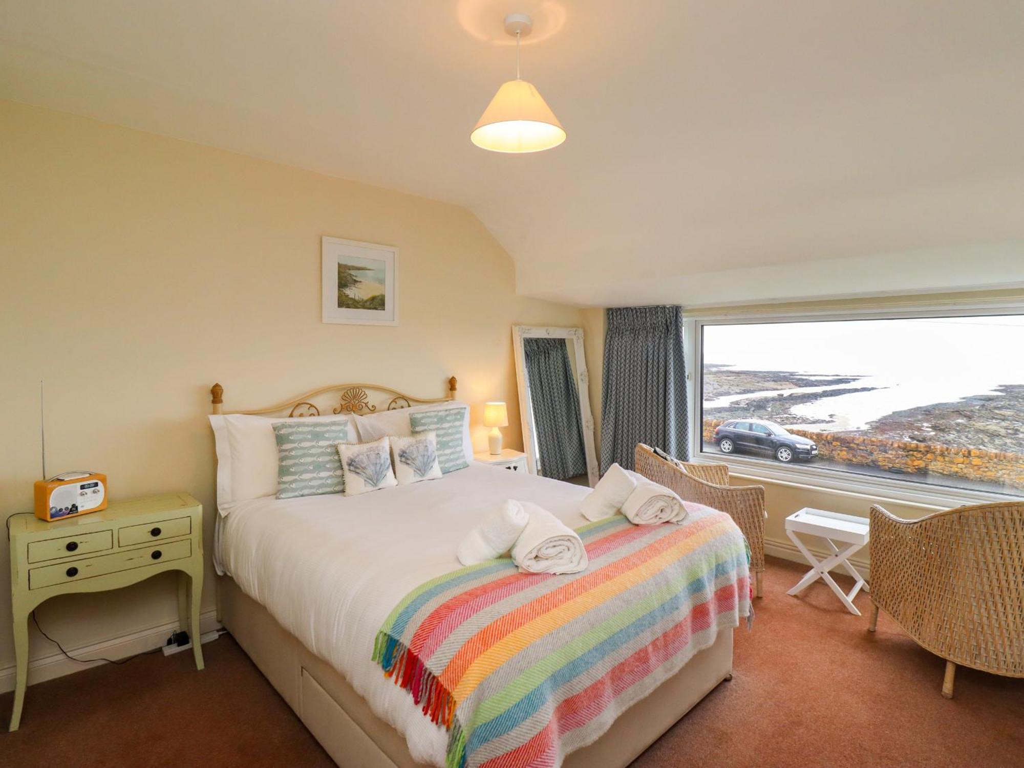 Barnacle Cove Villa Beadnell Exteriör bild