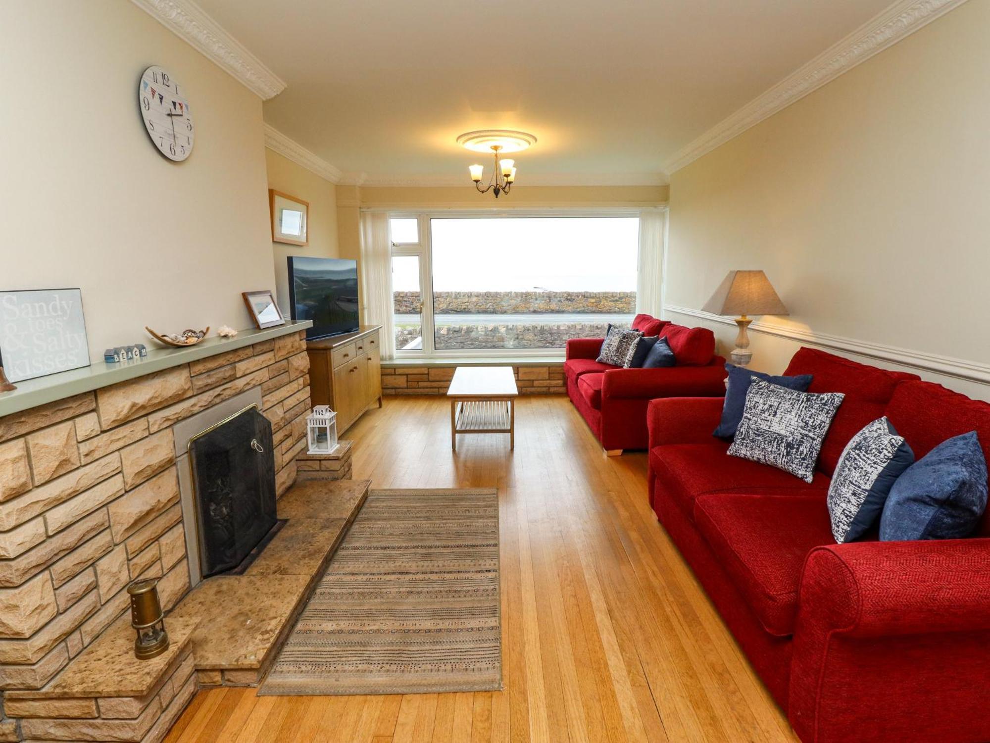 Barnacle Cove Villa Beadnell Exteriör bild
